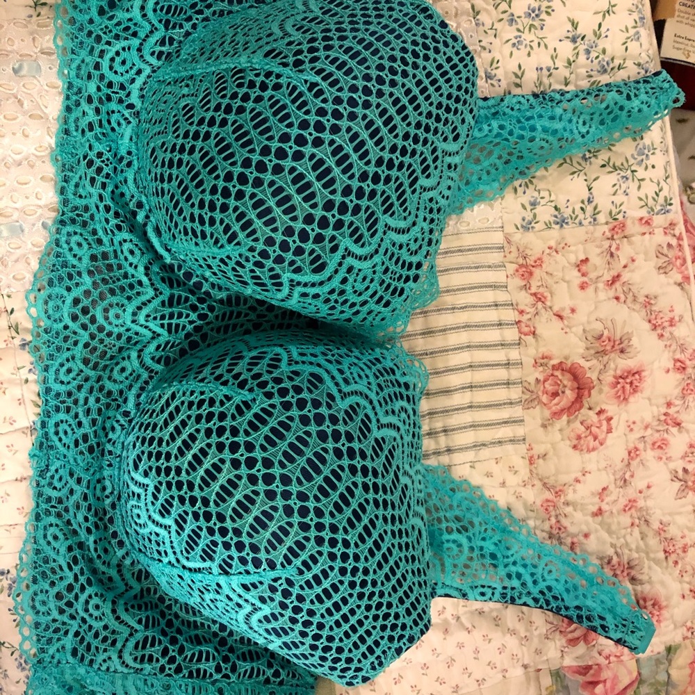 Cacique bra 42D